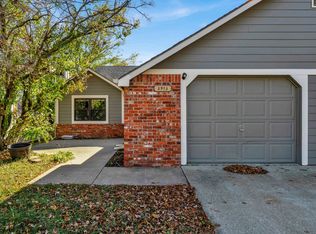 3913 Willshire Dr #3913, Lawrence, KS 66049