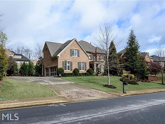 2nd image of 1535 Glenhaven Way