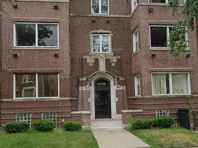 6532 S Greenwood Ave — Photo 1