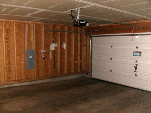 2nd image of 4415 Clydesdale Ln