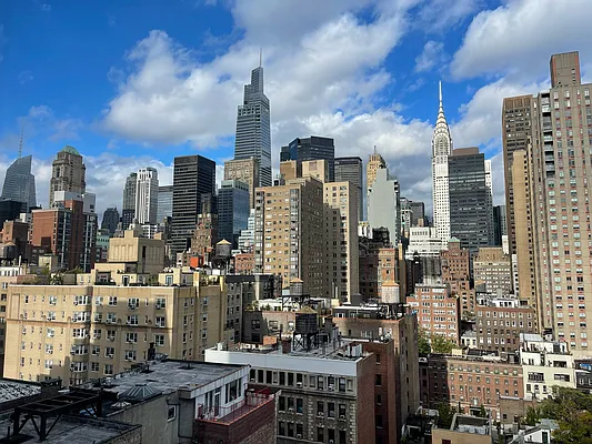 Rented by New York City Moves Team LLC | media 23