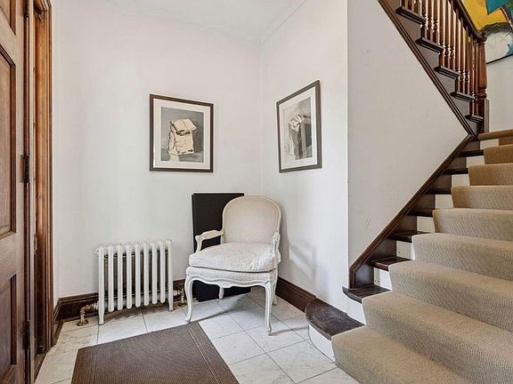 3rd image of 1785 Dupont Ave S #2