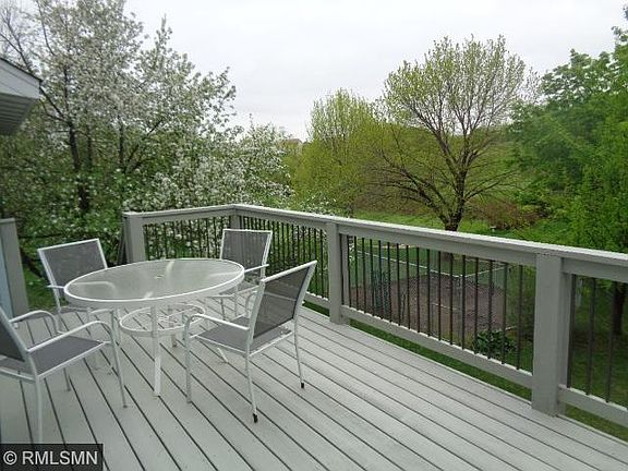 3rd image of 10120 Elm Creek Trl N