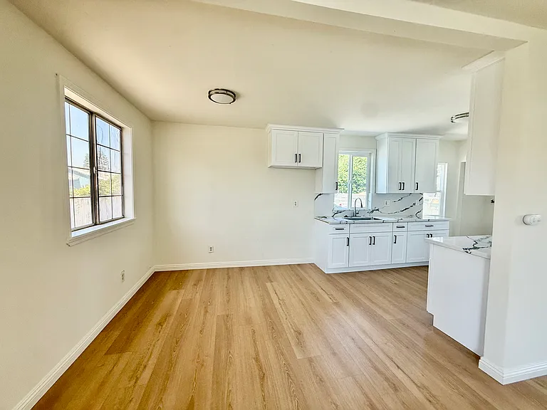 4627 Bresee Ave — Photo 4