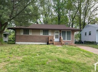 119 Dundee Cir, Saint Louis, MO 63137
