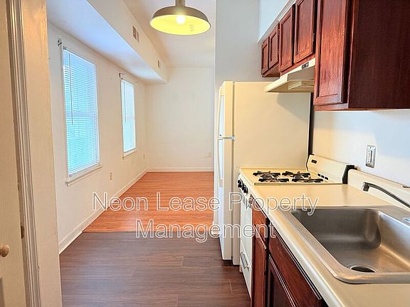 5th image of 42 Commerce St #D-2