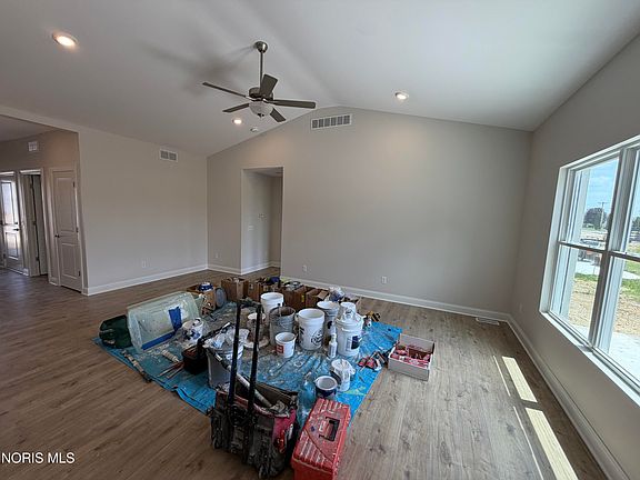 2nd image of 5040 Easton Dr