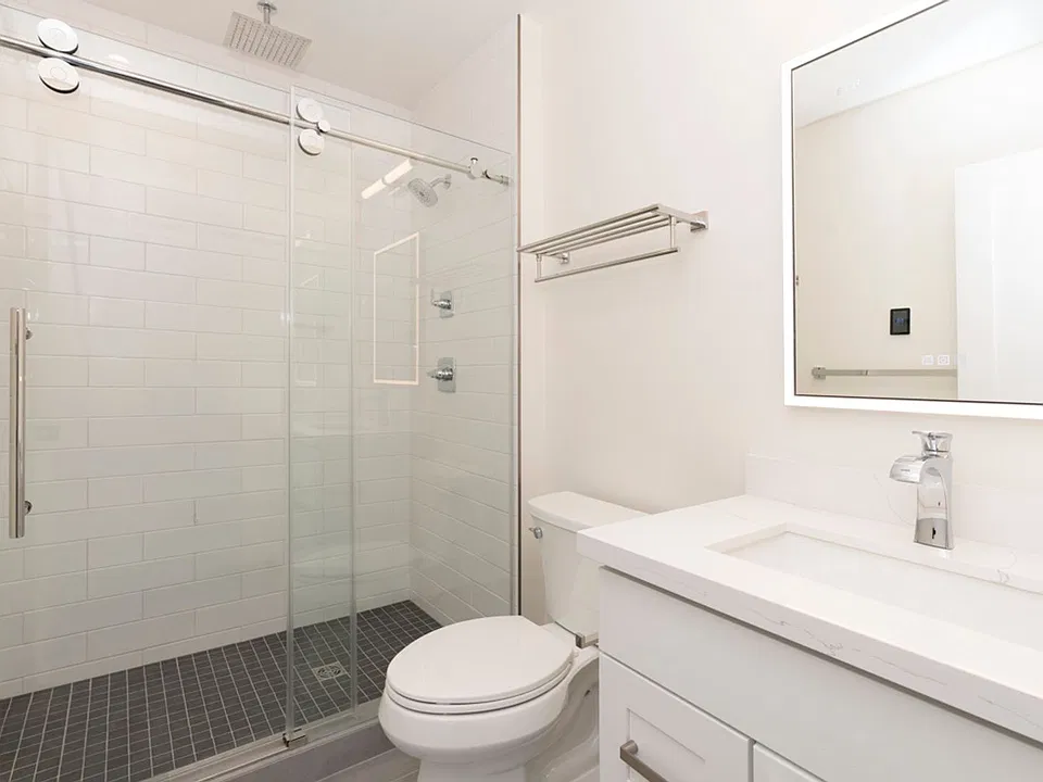 Brand New Remodel Spacious 3BR/2BA Residence High Ceilings with A/C in Heart of Fremont