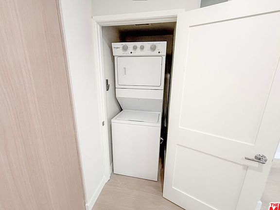 4th image of 1127 S Bedford Dr #101