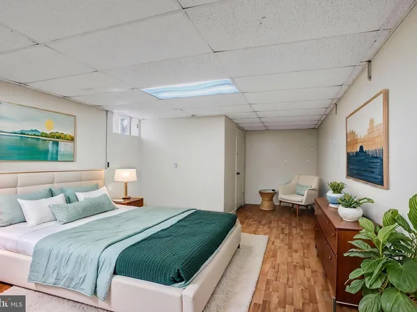 16320 Point Lookout Rd, Lexington Park, MD 20653