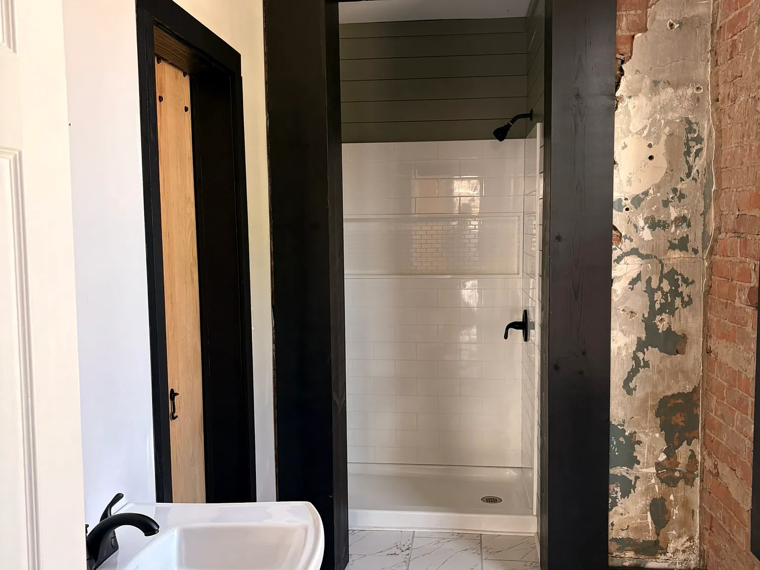 3 bed, $1,700 — Photo 2