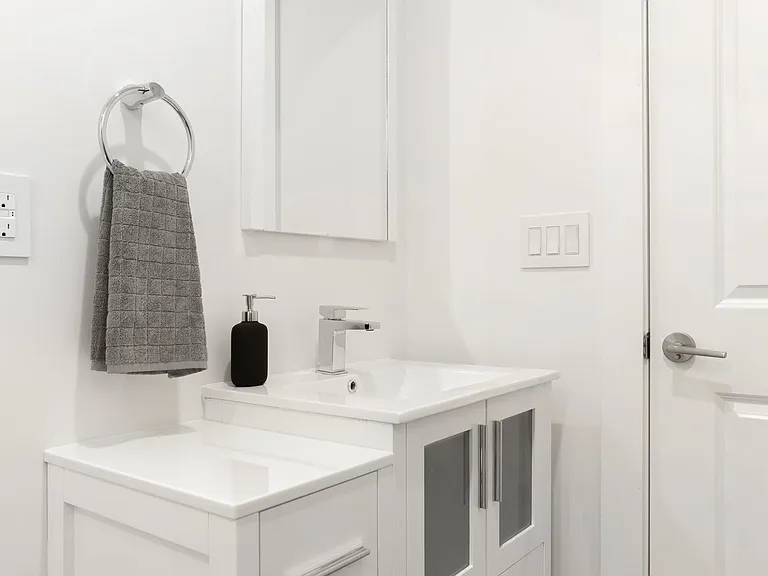 1726 Ridge Ave #3 — Photo 9