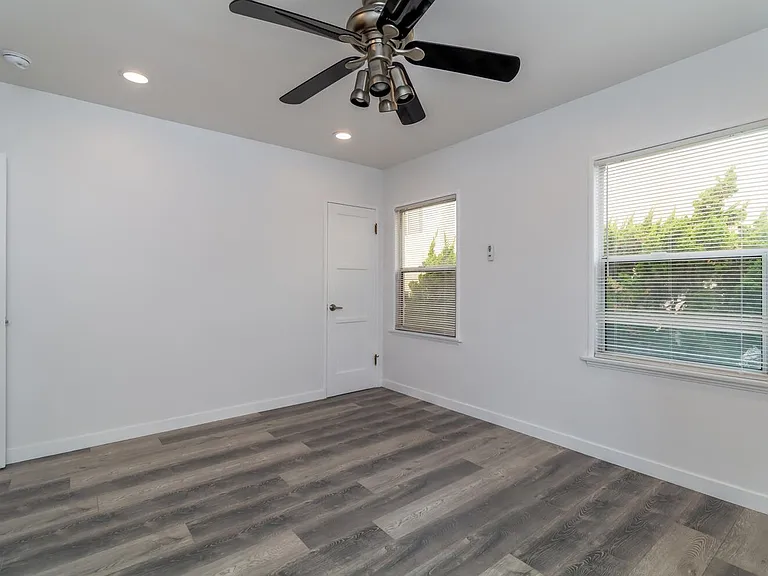 3683 Empire Dr — Photo 14