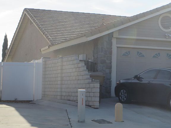 2nd image of 8543 Crescent Dr