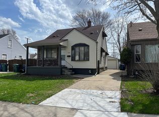 725 Mayflower Ave, Lincoln Park, MI 48146