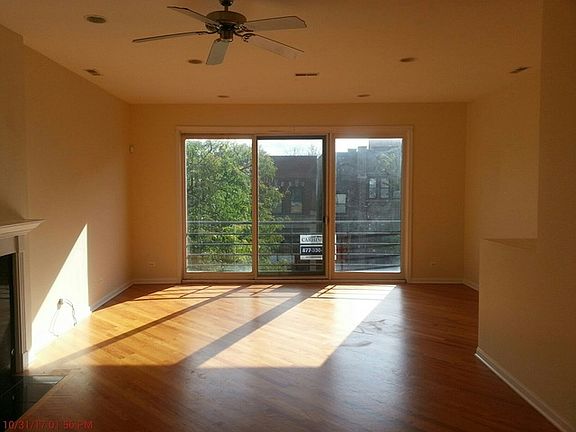 3rd image of 1920 W Belmont Ave #2