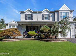 220 Edward Ave, Bayville, NJ 08721