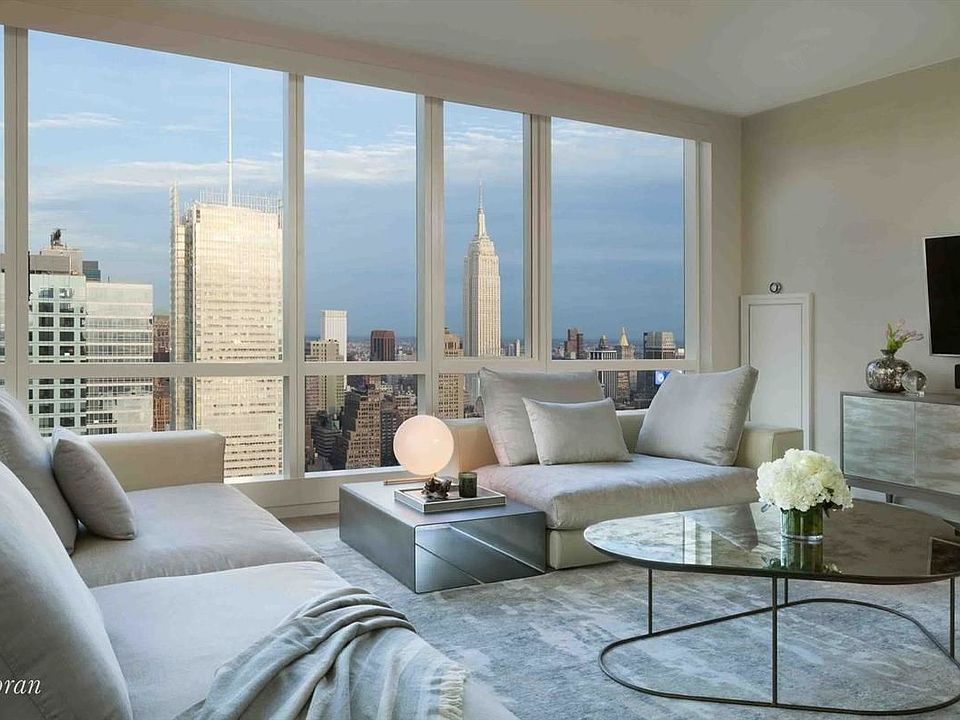1st image of 460 W 42nd St #Ph4b
