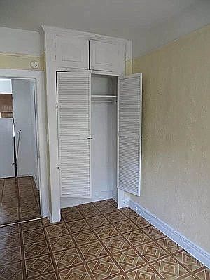 4th image of 643 W 207th St #4F