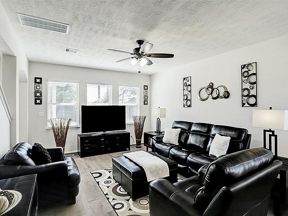 5th image of 10602 Sun River Falls Dr