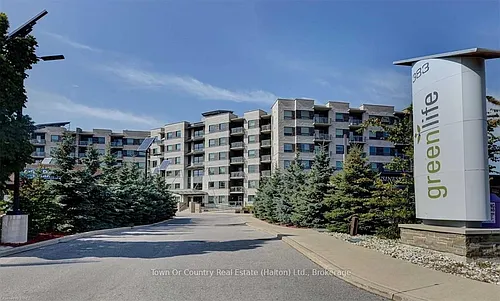 383 Main St E #421 Photo 1