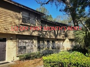 12091 117th St N, Seminole, FL 33778
