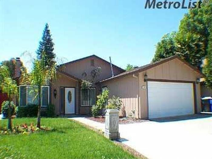 1st image of 1500 Woodridge Oak Way