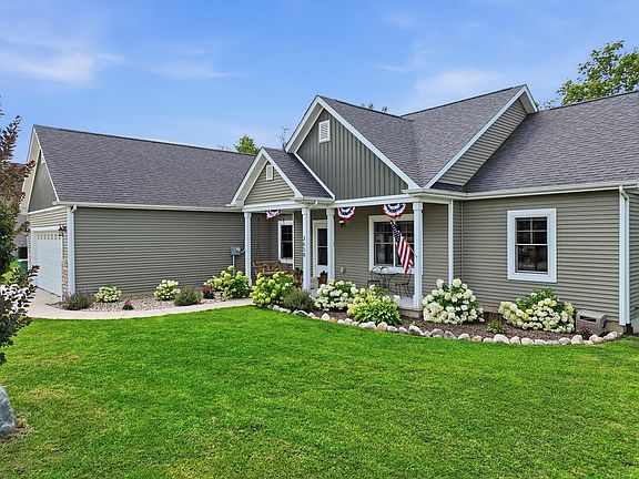 2nd image of 3658 S Nancy Ln