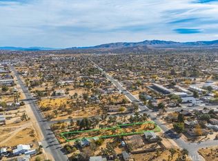 10 Santa Fe Trl #71, Yucca Valley, CA 92284