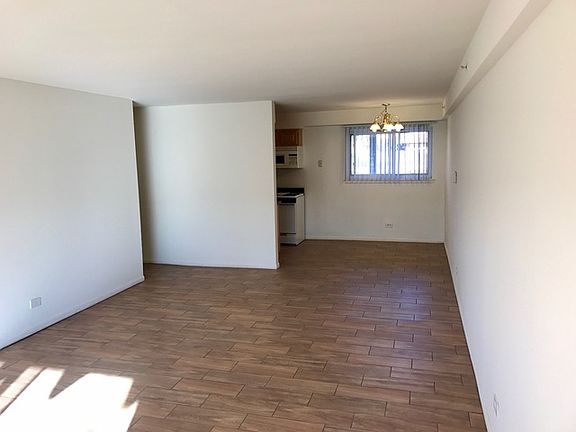 3rd image of 1905 W Hatherleigh Ct Unit 1D