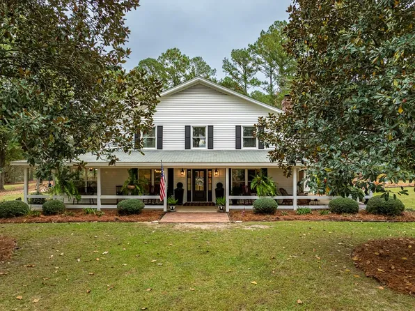 6484 Val Del Rd, Hahira, GA 31632