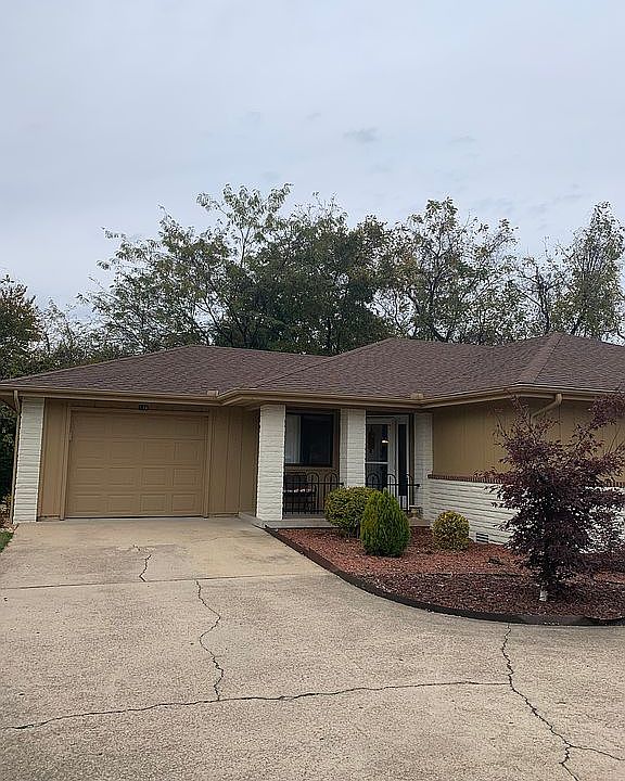 Private roomy garage