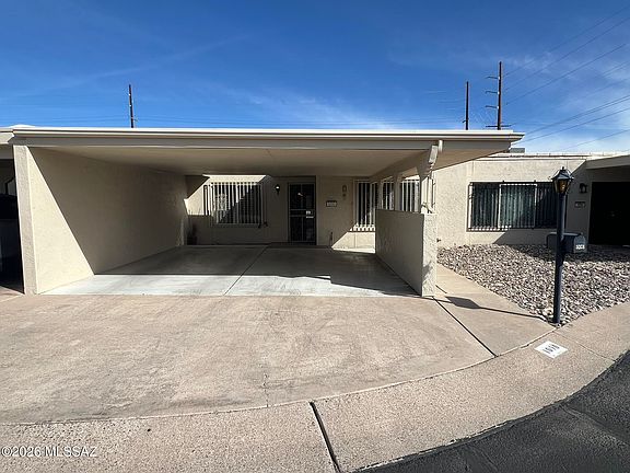 2nd image of 1090 N Caribe Ave