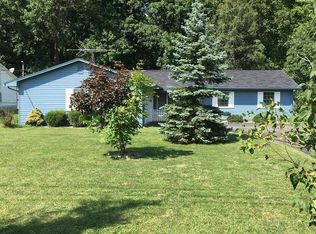 990 Chrysann Dr, Girard, OH 44420