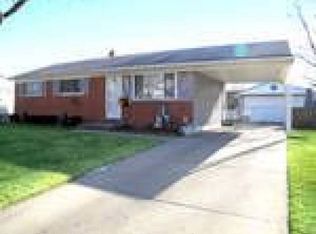 11926 Lewlund Dr, Sterling Heights, MI