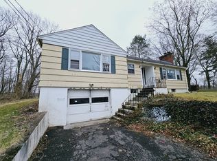 91 Woodland St, Meriden, CT 06451