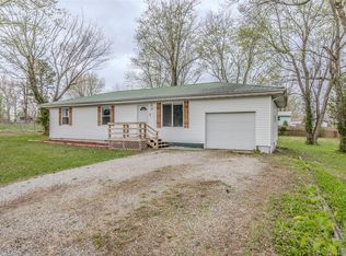 1425 Cedar Dr, Lebanon, MO 65536