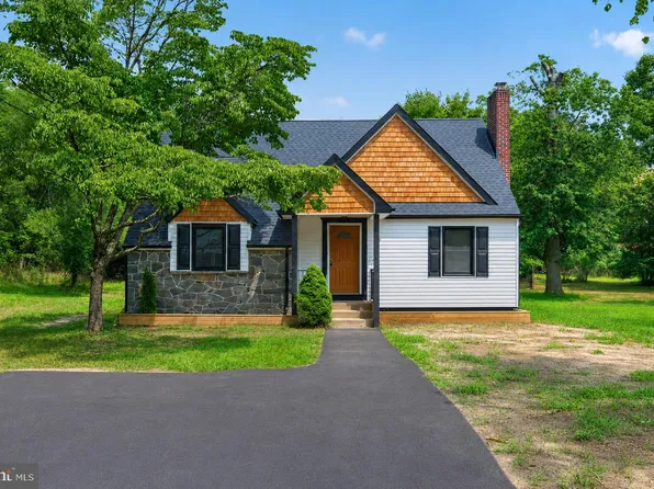 310 Lelache Ave, Atco, NJ 08004