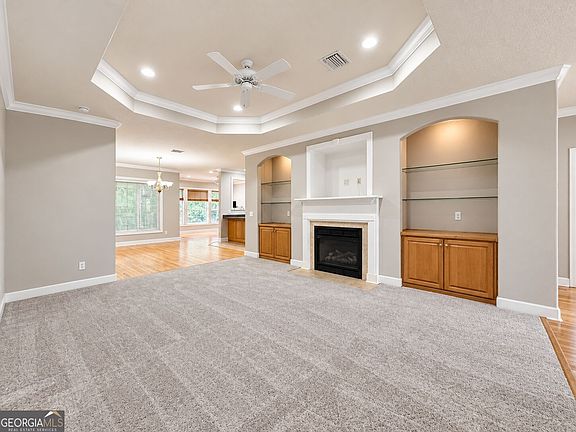 4th image of 206 Laurel Landing Blvd