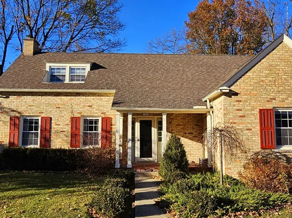 104 Indiana Ct, Hillsdale, MI 49242