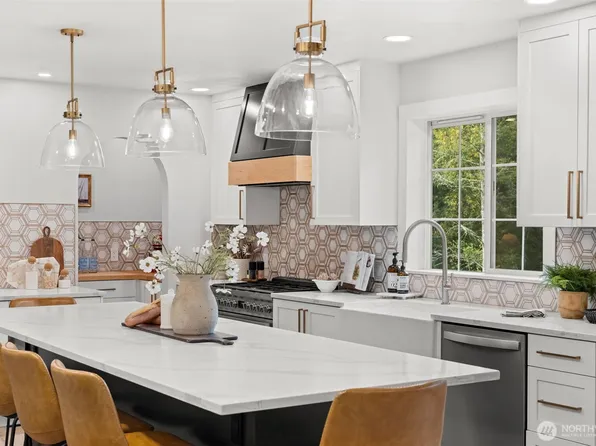 3917 129th Street NW, Gig Harbor, WA 98332