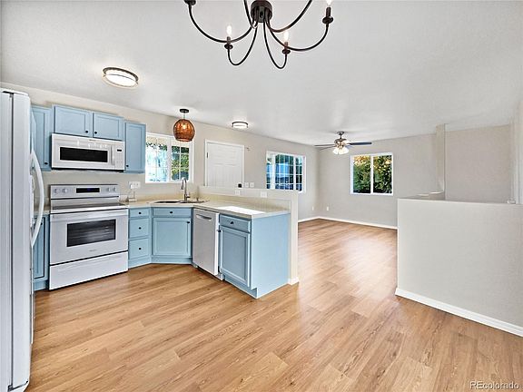 2nd image of 3504 Watermans Landing Drive