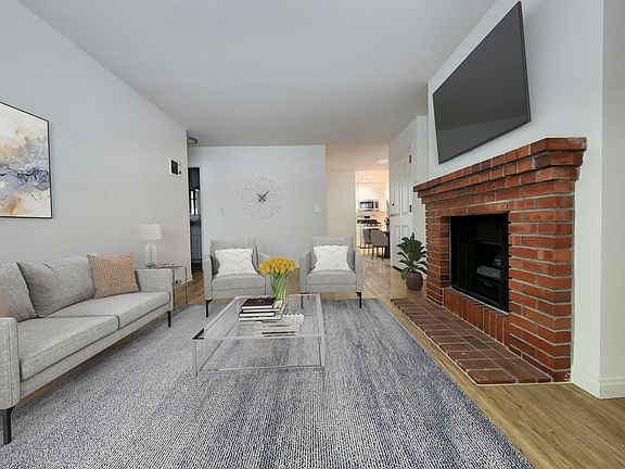 2nd image of 1541 S Bundy Dr APT 102