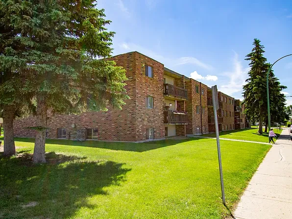 9 Pearson Pl, Saskatoon, SK S7L 4S7