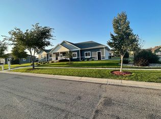 1611 Windermere Cir, Brookings, SD 57006
