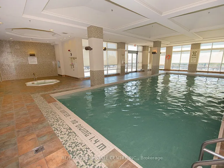 339 Rathburn Rd W #705 — Photo 14