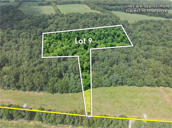 9 Township Road 51 NE, Somerset, OH 43783
