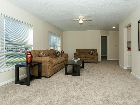 4th image of 5045 Lawnview St