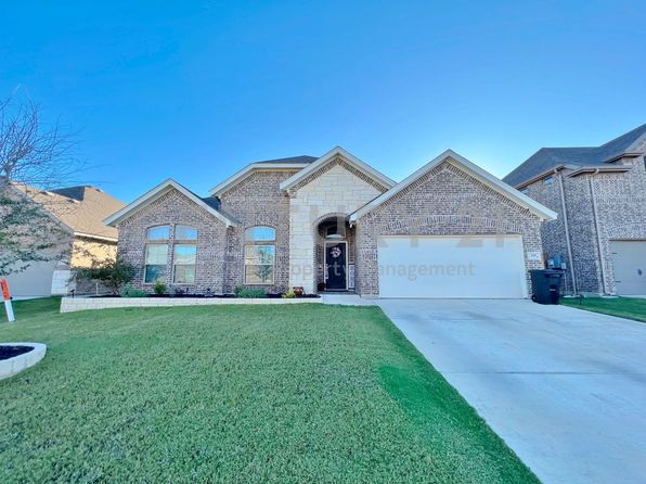 124 Independence Dr