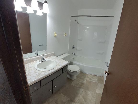 2nd image of 2500 Wilson Ct APT 7